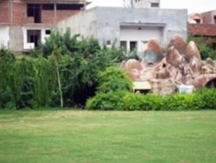 Kedar Dham Hotell Mathura Eksteriør bilde